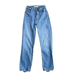 ✨ Abercrombie & Fitch Ultra High Rise The Ankle Straight Jeans Curve Love 24
